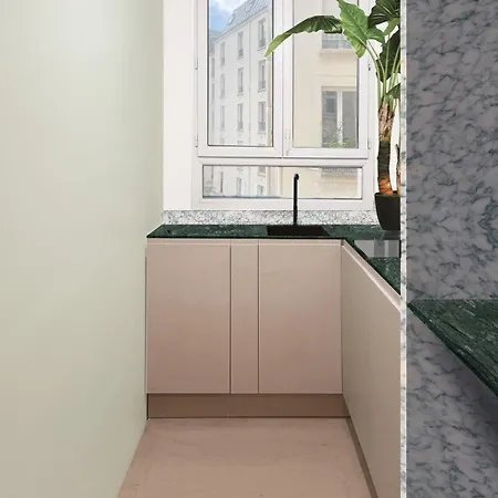 Apartment Trois Pieces Refait A Neuf Paris